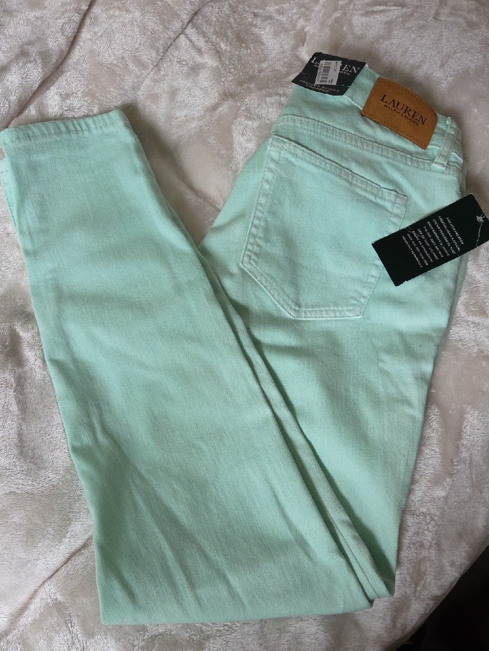 Lauren Ralph Lauren Women's Premier Skinny Cropped Jeans. Auqamarine. Size 4.